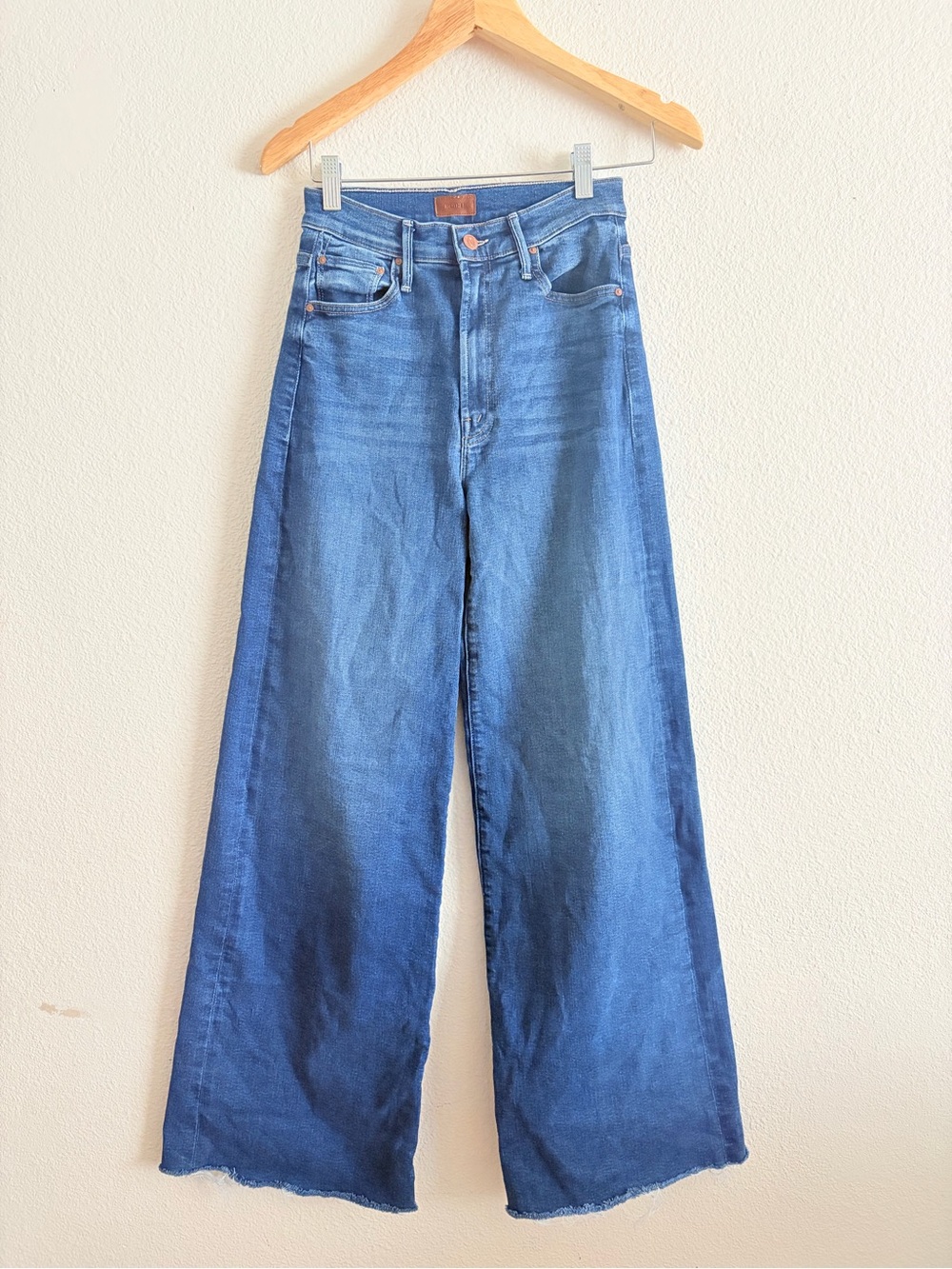 MOTHER The Undercover Jeans in "Start Your Engines Sz 24